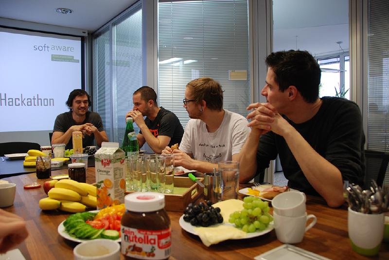 Hackathon bei softaware: Frühstück, Coden, Lösung.