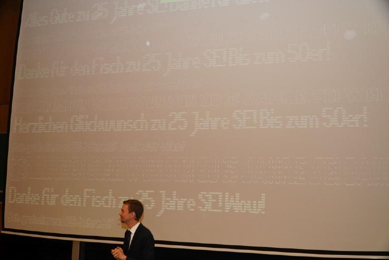 Glückwunsch-Generator zu 25 Jahre Software Engineering